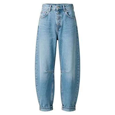 Light wash barrel leg jeans